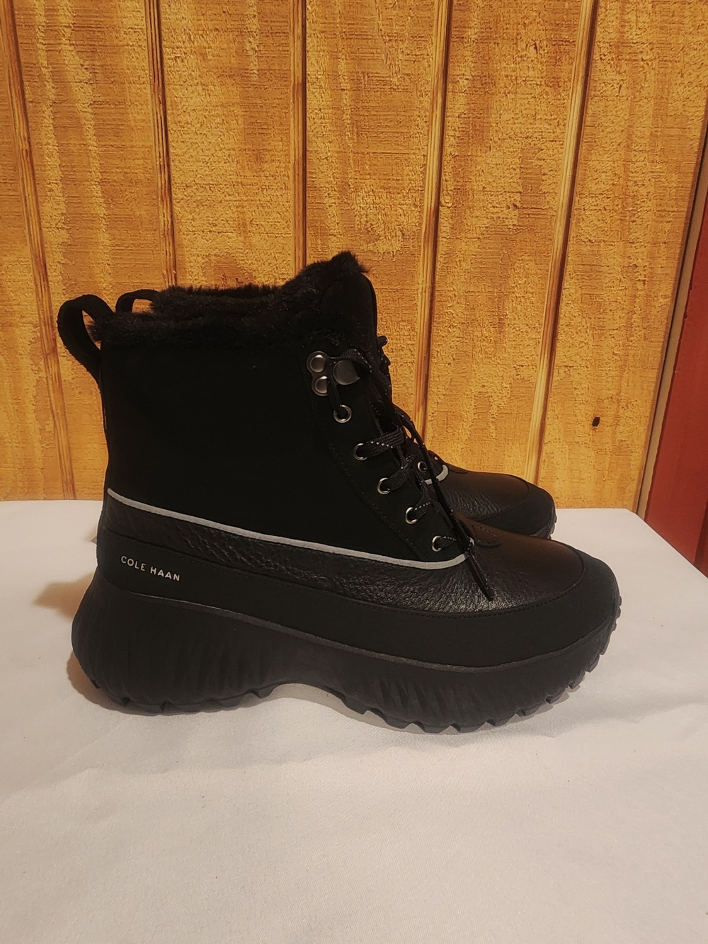 Cole Haan 5.Zerogrand FLURRY Hiker Waterproof Lace Up Black Boots Size 7.5